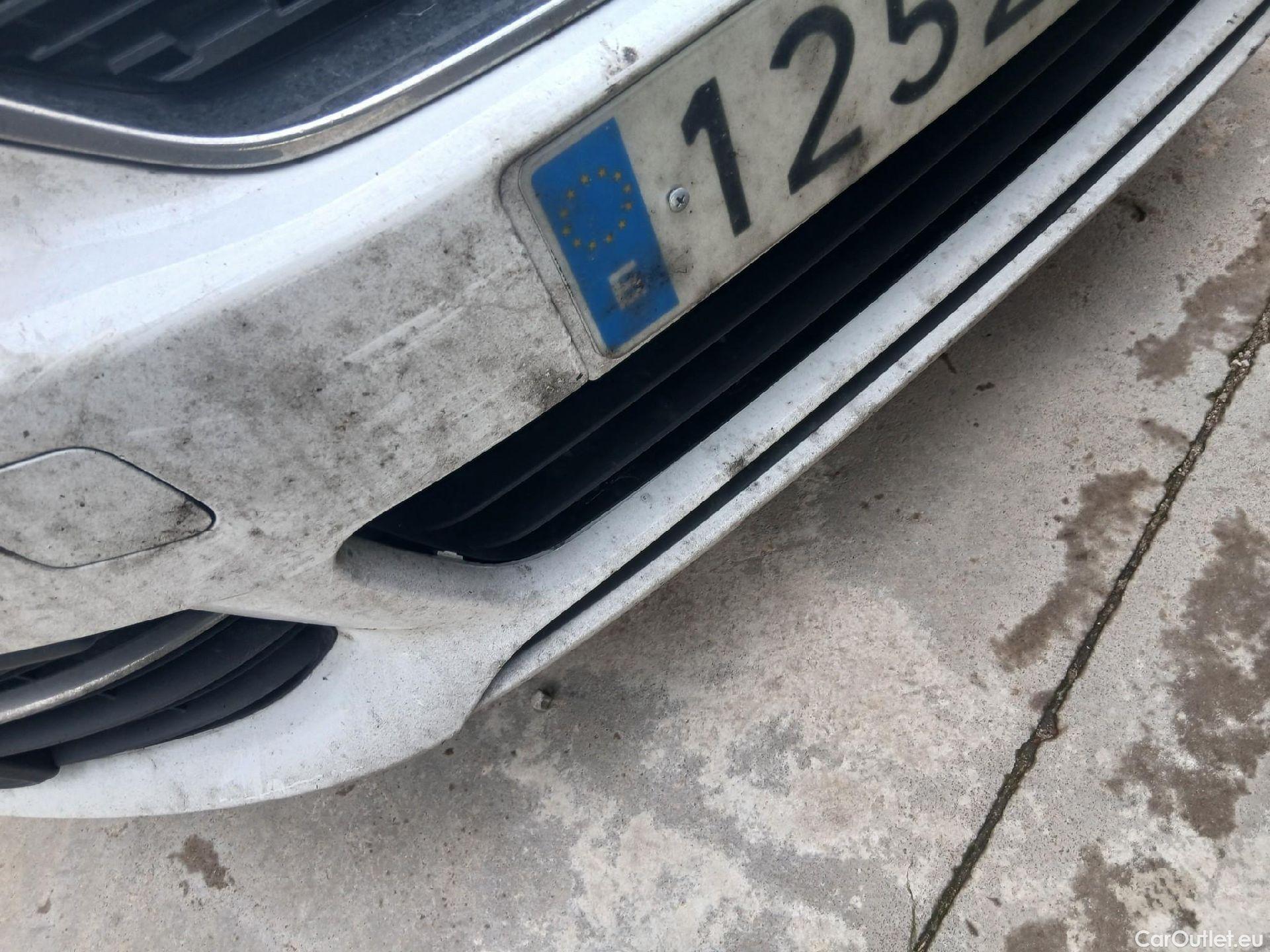  Peugeot  308 PEUGEOT  / 2017 / 5P / berlina con portón 5p Active Pack BlueHDi 130 S&S (AC) #7