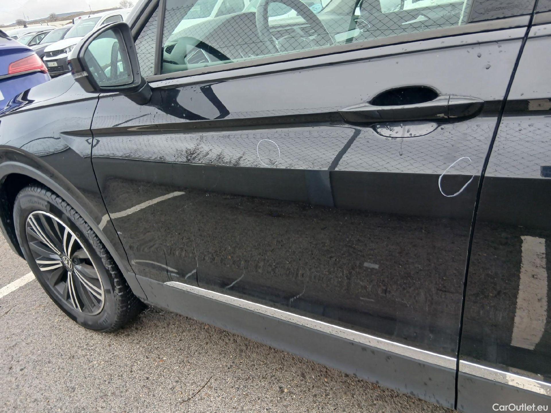  Volkswagen  Tiguan VOLKSWAGEN  / 2020 / 5P / todoterreno Life 2.0 TDI 110kW (150CV) DSG (AC2) #13