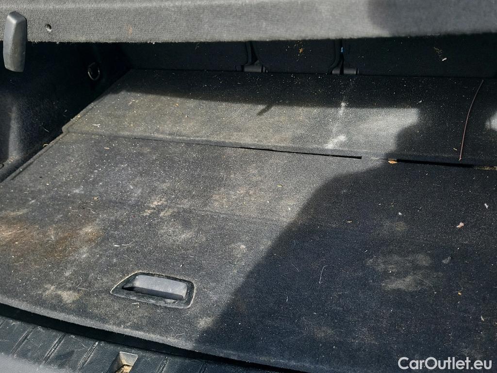  Bmw  X1 BMW  / 2015 / 5P / todoterreno sDrive18d #9