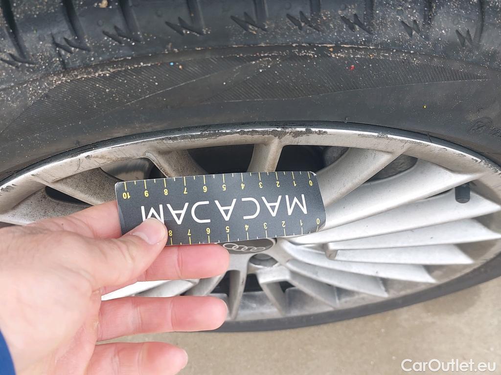  Audi  A3 AUDI  / 2020 / 5P / berlina con portón Sportback Advanced 30 TFSI 81kW Stron MildHybrid #4