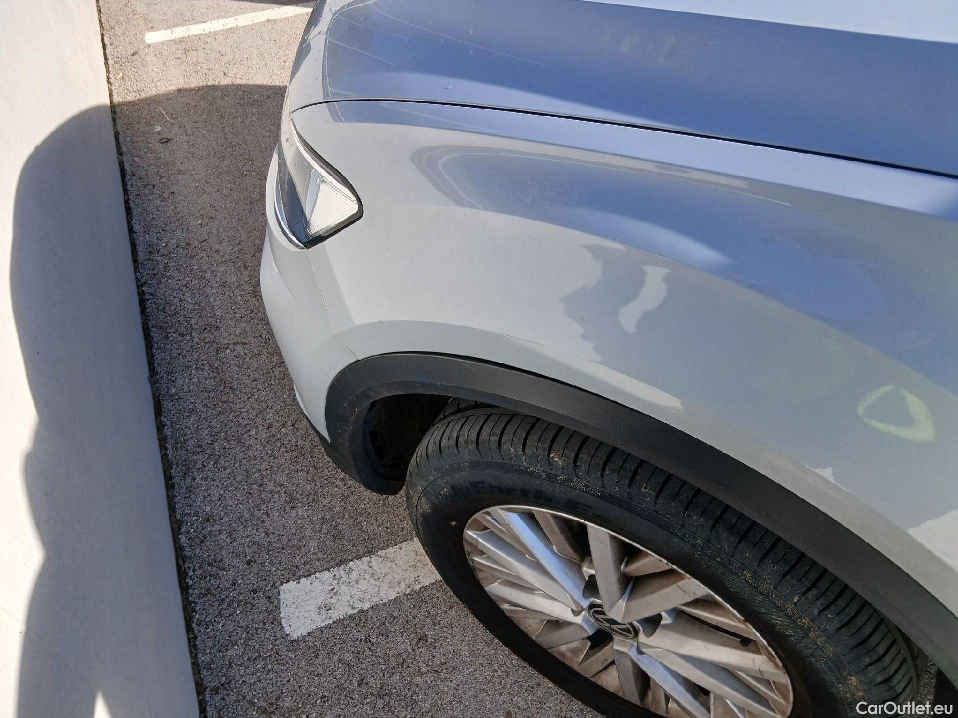  Volkswagen  T-ROC VOLKSWAGEN  / 2017 / 5P / todoterreno Edition 1.0 TSI 85kW (115CV) #9