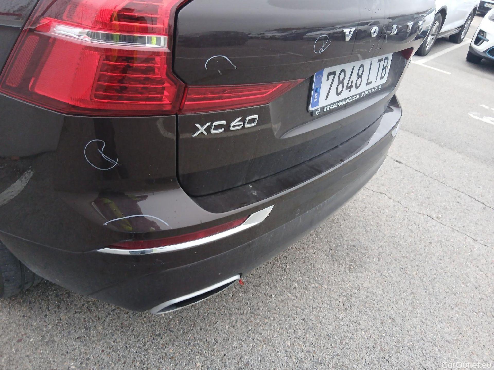  Volvo  XC60 VOLVO  / 2017 / 5P / todoterreno 2.0 T6 AWD Recharge Inscription Auto #28