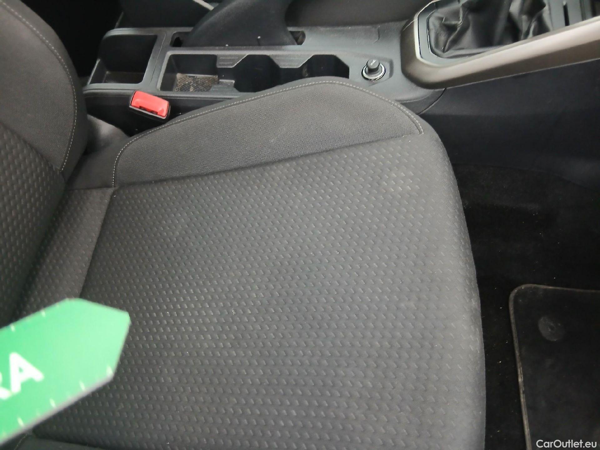  Volkswagen  Polo VOLKSWAGEN  / 2017 / 5P / berlina con portón Advance 1.0 TSI 70kW (95CV) #7