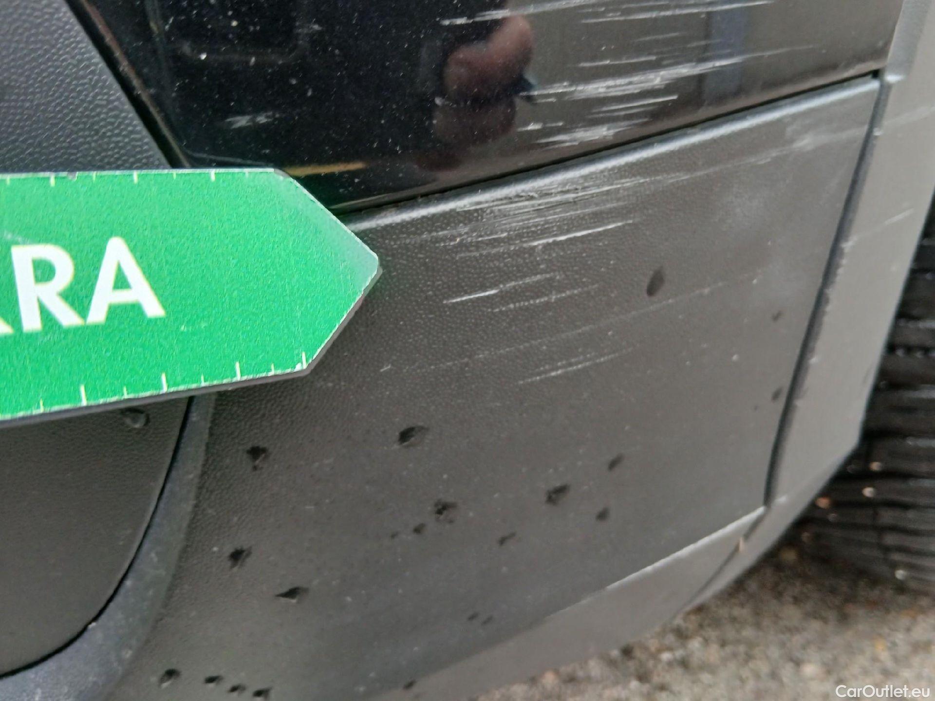  Volkswagen  Tiguan VOLKSWAGEN  / 2020 / 5P / todoterreno Life 2.0 TDI 110kW (150CV) DSG (AC2) #7