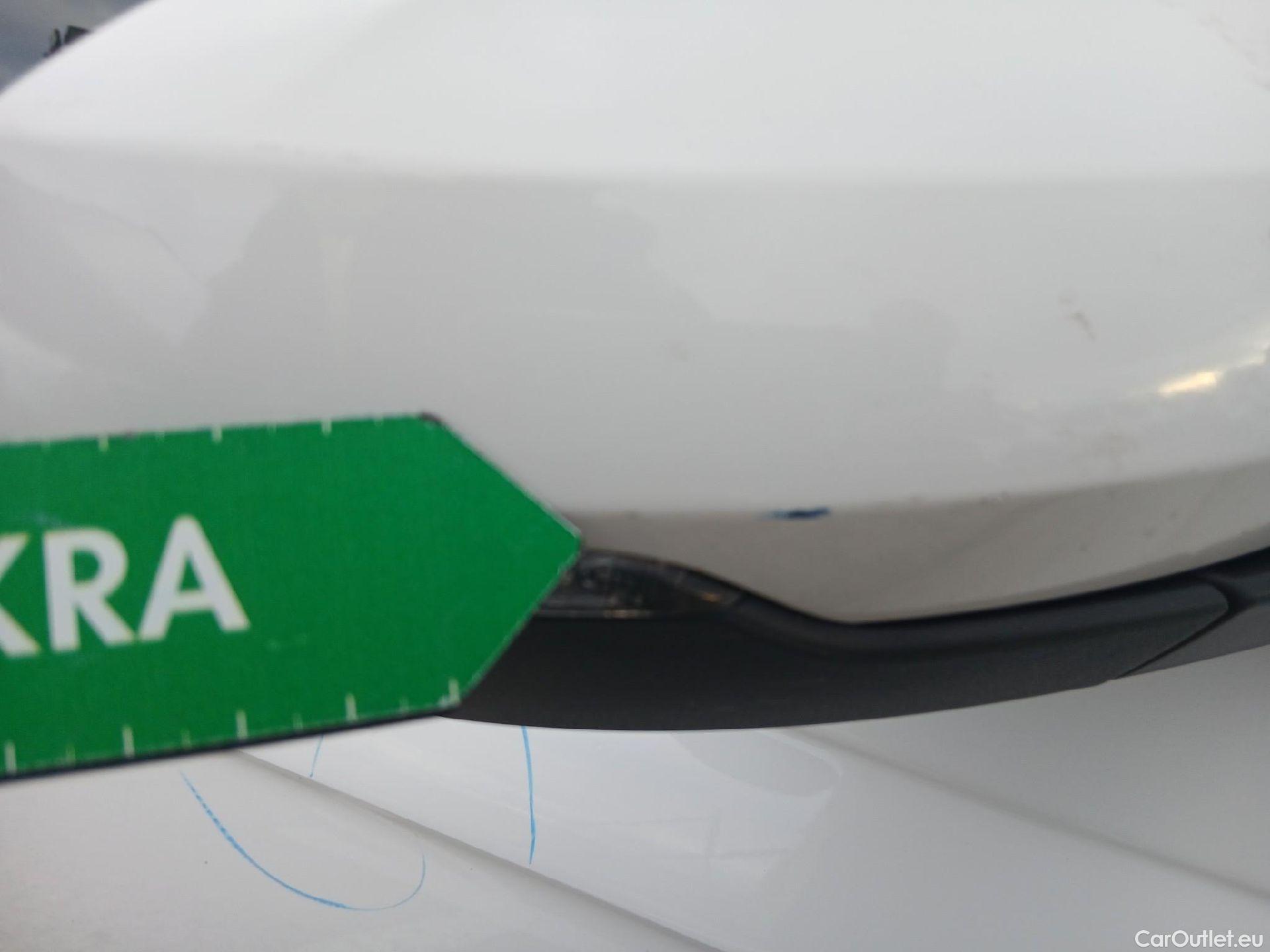  Volkswagen  Polo VOLKSWAGEN  / 2017 / 5P / berlina con portón Advance 1.0 TSI 70kW (95CV) #34