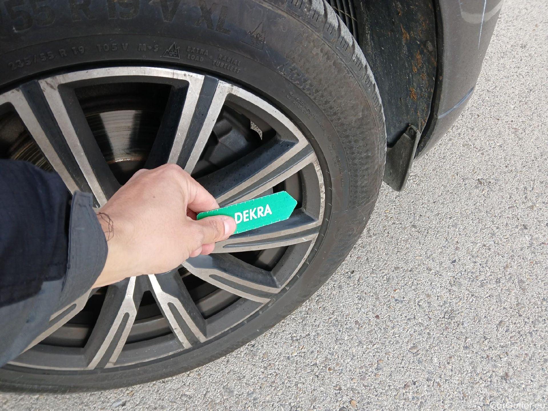  Volvo  XC60 VOLVO  / 2017 / 5P / todoterreno 2.0 B4 D4 AWD Inscription Auto #25