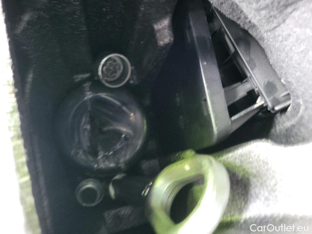  Bmw  Serie 1 BMW  / 2019 / 5P / berlina con portón 118i #7