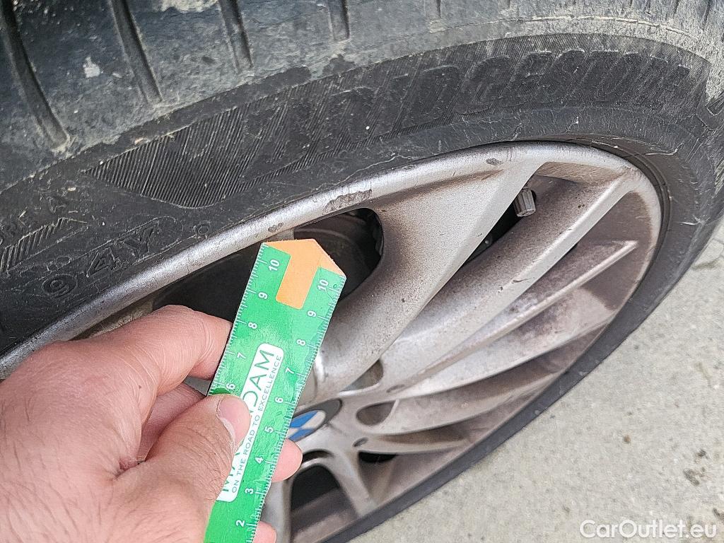  Bmw  Serie 1 BMW  / 2019 / 5P / berlina con portón 118i #12