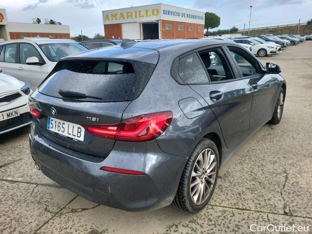  Bmw  Serie 1 BMW  / 2019 / 5P / berlina con portón 118i #15