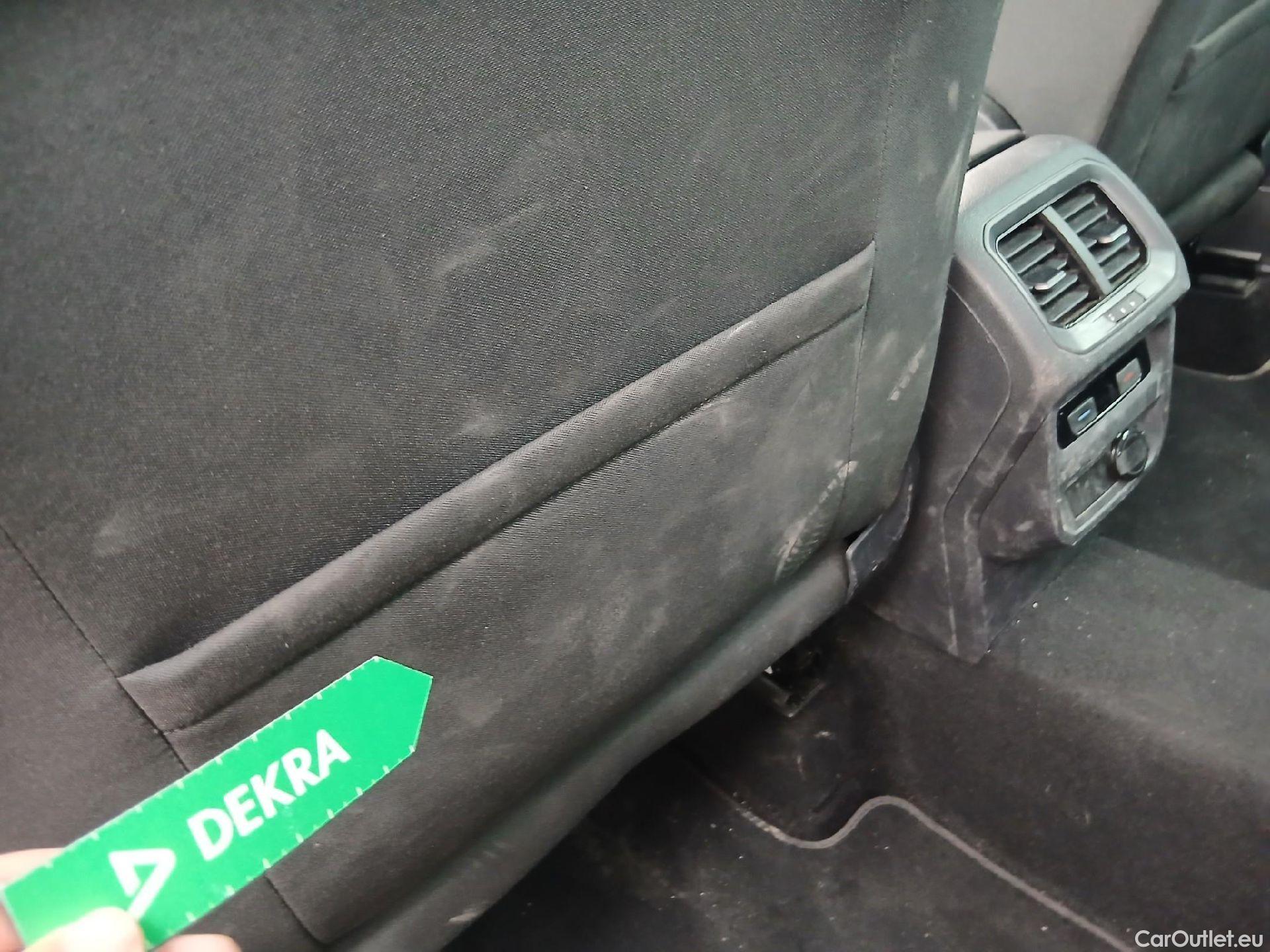  Volkswagen  Tiguan VOLKSWAGEN  / 2020 / 5P / todoterreno Life 2.0 TDI 110kW (150CV) DSG (AC2) #36