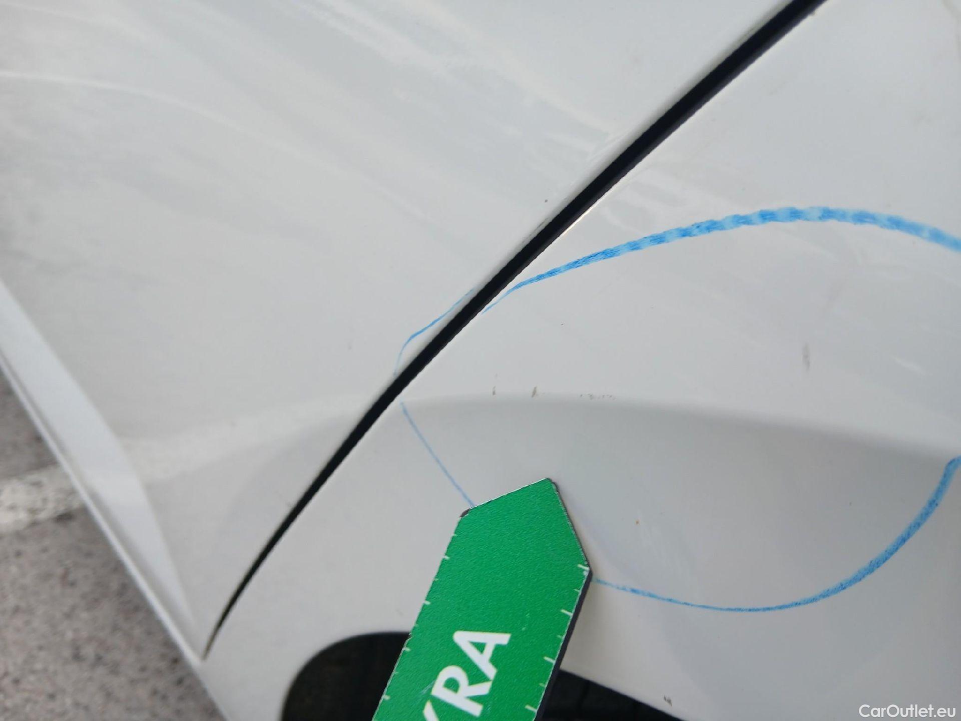  Volkswagen  Polo VOLKSWAGEN  / 2017 / 5P / berlina con portón Advance 1.0 TSI 70kW (95CV) #14