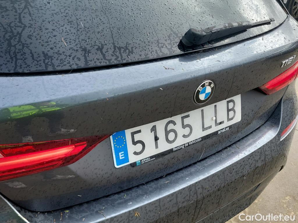  Bmw  Serie 1 BMW  / 2019 / 5P / berlina con portón 118i #21
