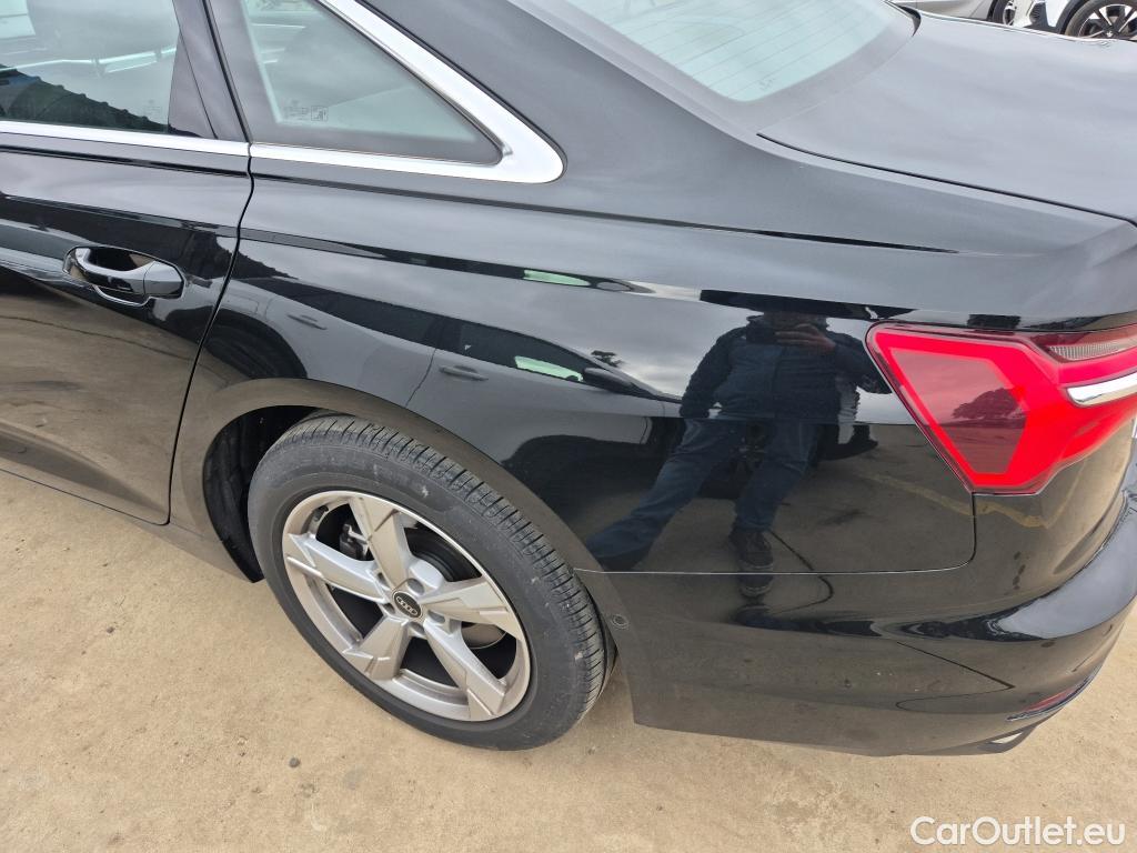  Audi  A6 AUDI  / 2018 / 4P / sedán Sport 45 TFSI quattro-ultra #12