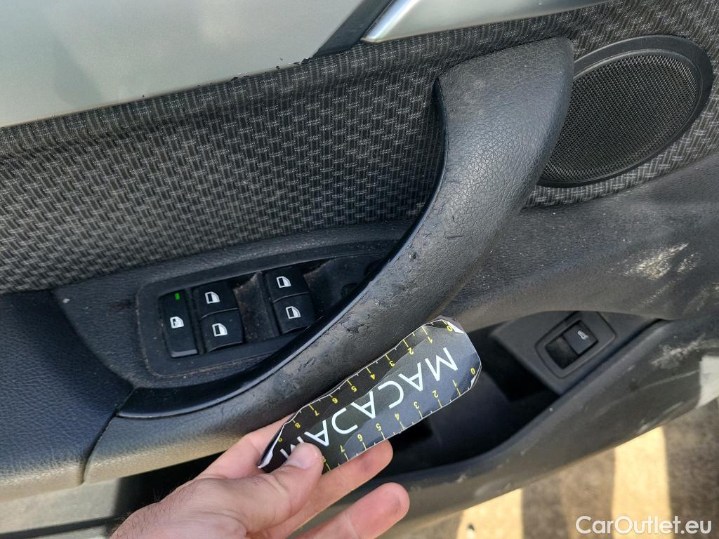  Bmw  X1 BMW  / 2015 / 5P / todoterreno sDrive18d #4