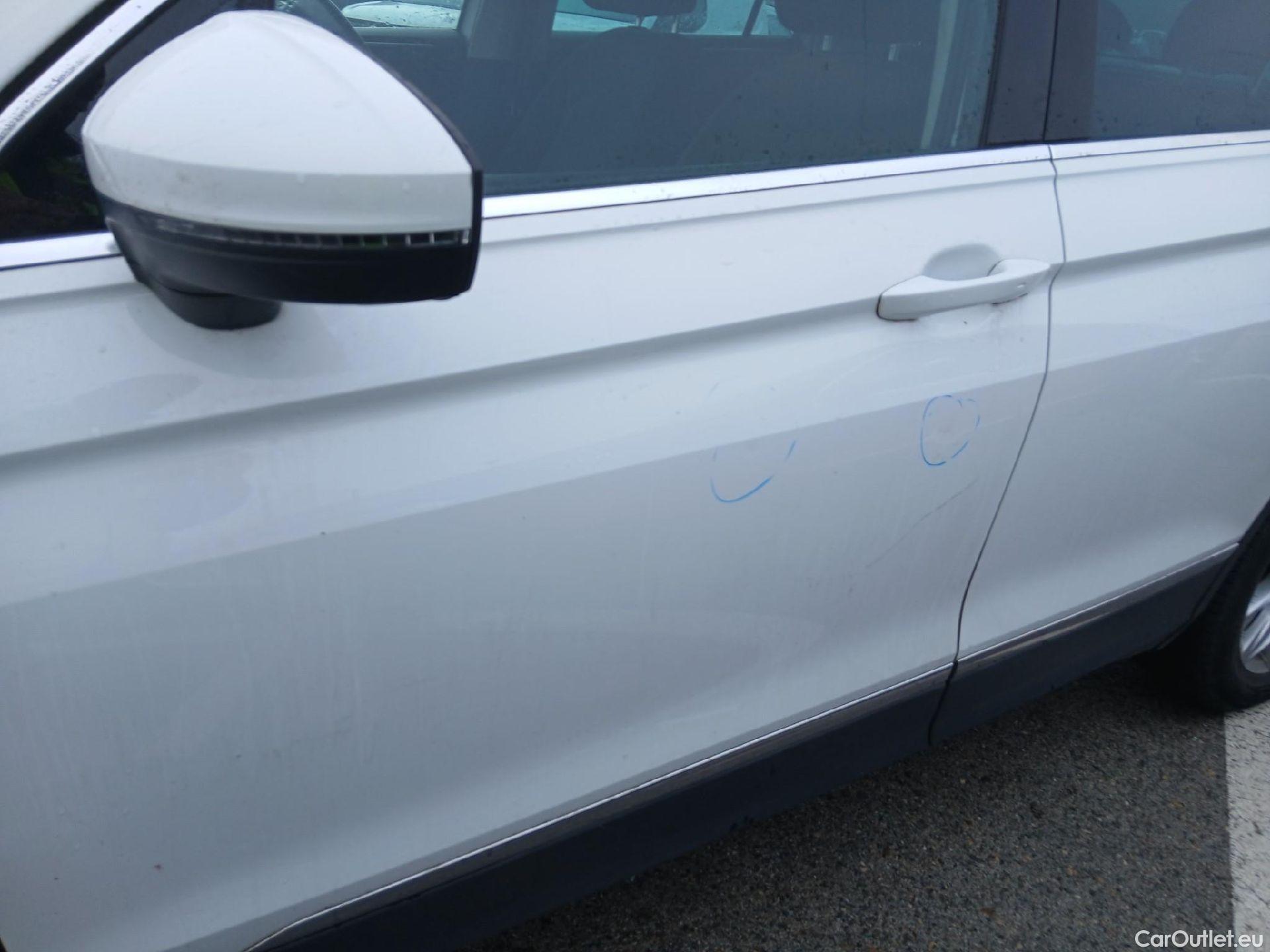  Volkswagen  Tiguan VOLKSWAGEN  / 2016 / 5P / todoterreno Sport 2.0 TDI 110kW (150CV) DSG #14