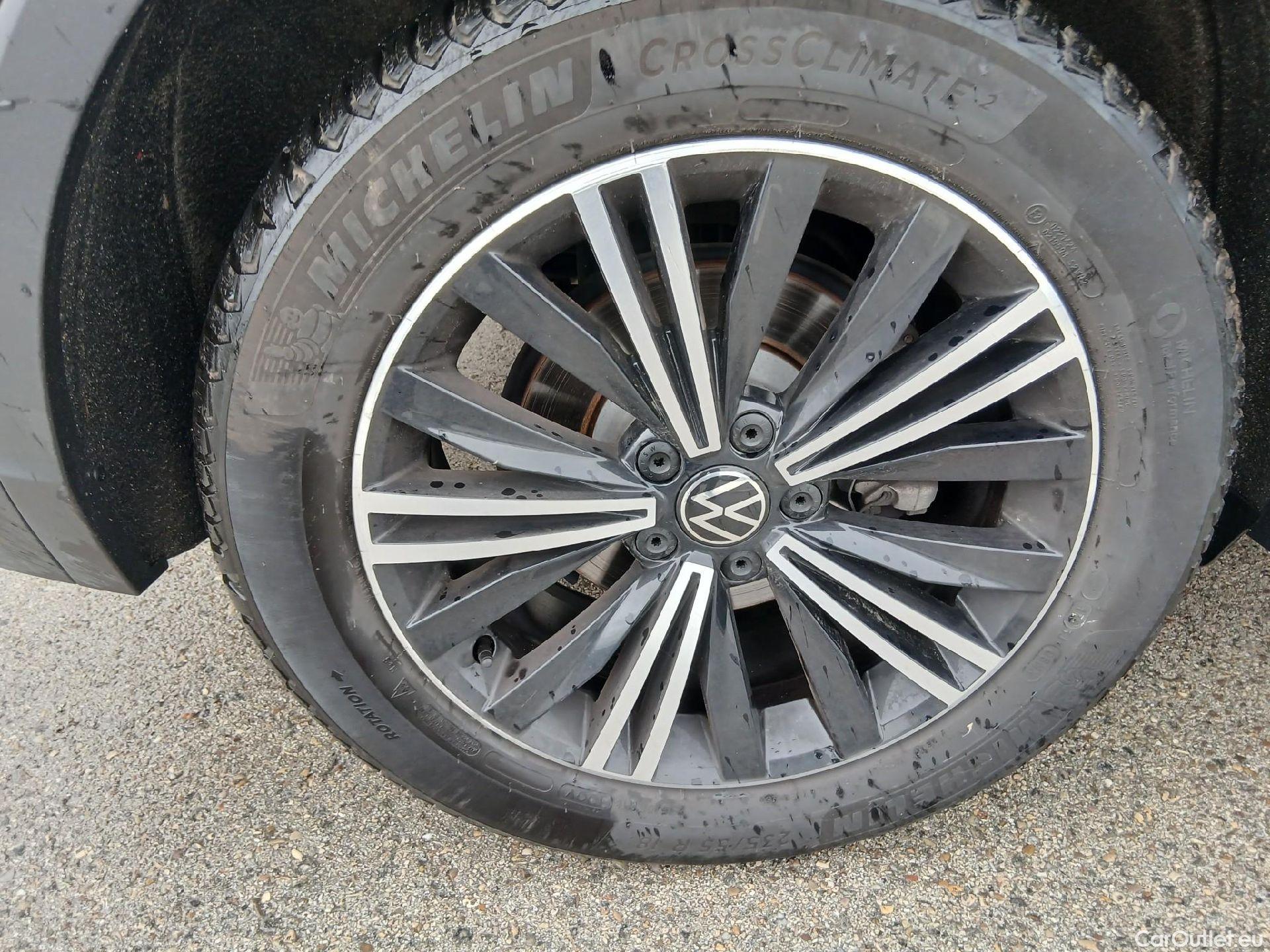  Volkswagen  Tiguan VOLKSWAGEN  / 2020 / 5P / todoterreno Life 2.0 TDI 110kW (150CV) DSG (AC2) #27