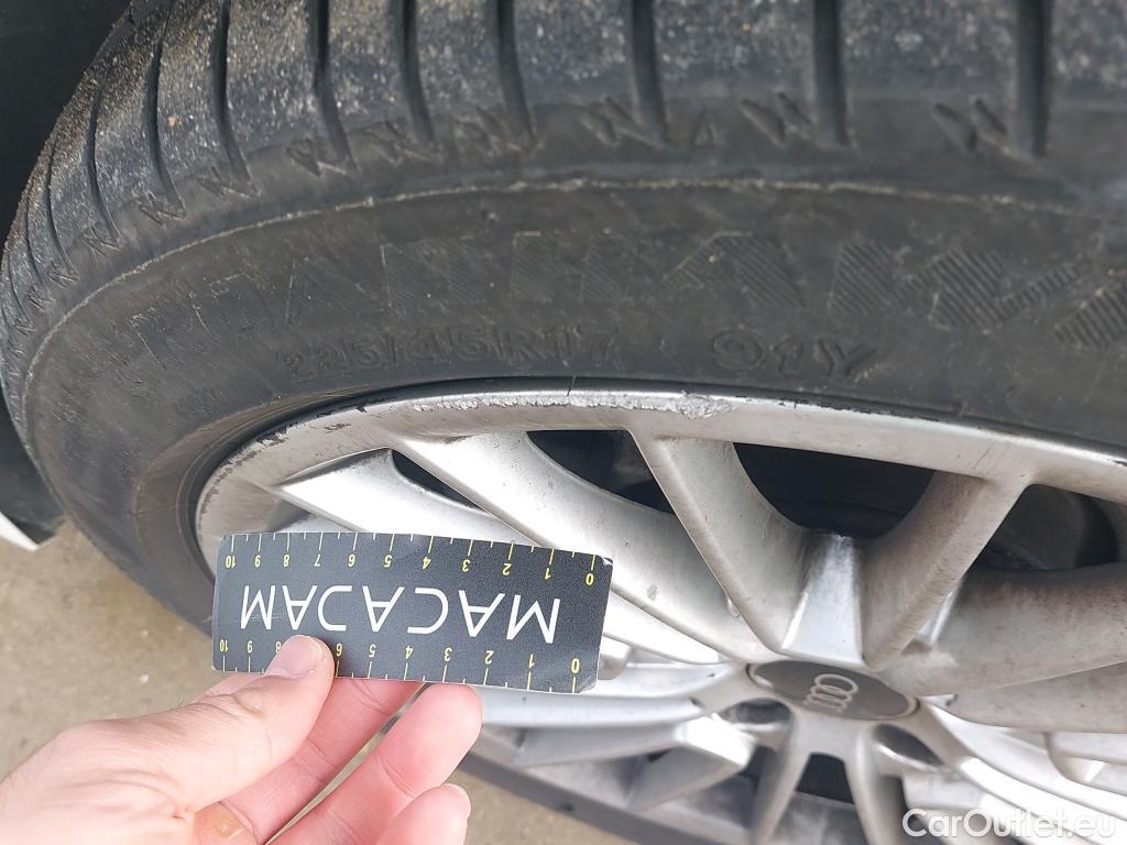  Audi  A3 AUDI  / 2020 / 5P / berlina con portón Sportback Advanced 30 TFSI 81kW Stron MildHybrid #2