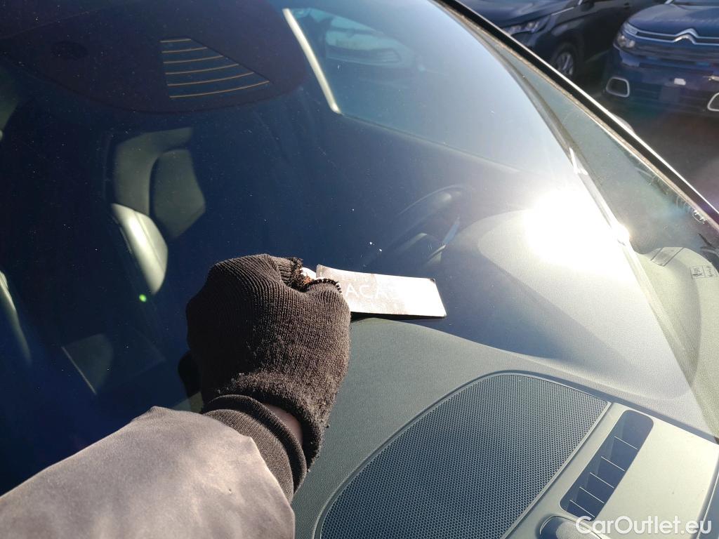  Volvo  XC 40 VOLVO XC40 / 2017 / 5P / todoterreno 1.5 T4 Twin Recharge R-Design Auto #7