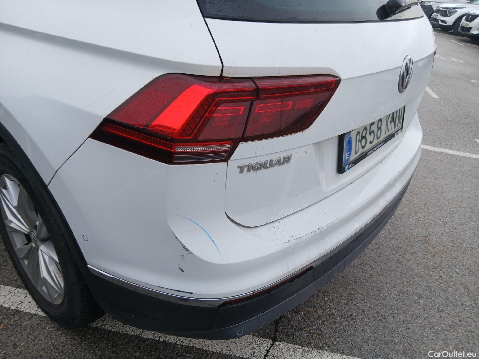  Volkswagen  Tiguan VOLKSWAGEN  / 2016 / 5P / todoterreno Sport 2.0 TDI 110kW (150CV) DSG #16