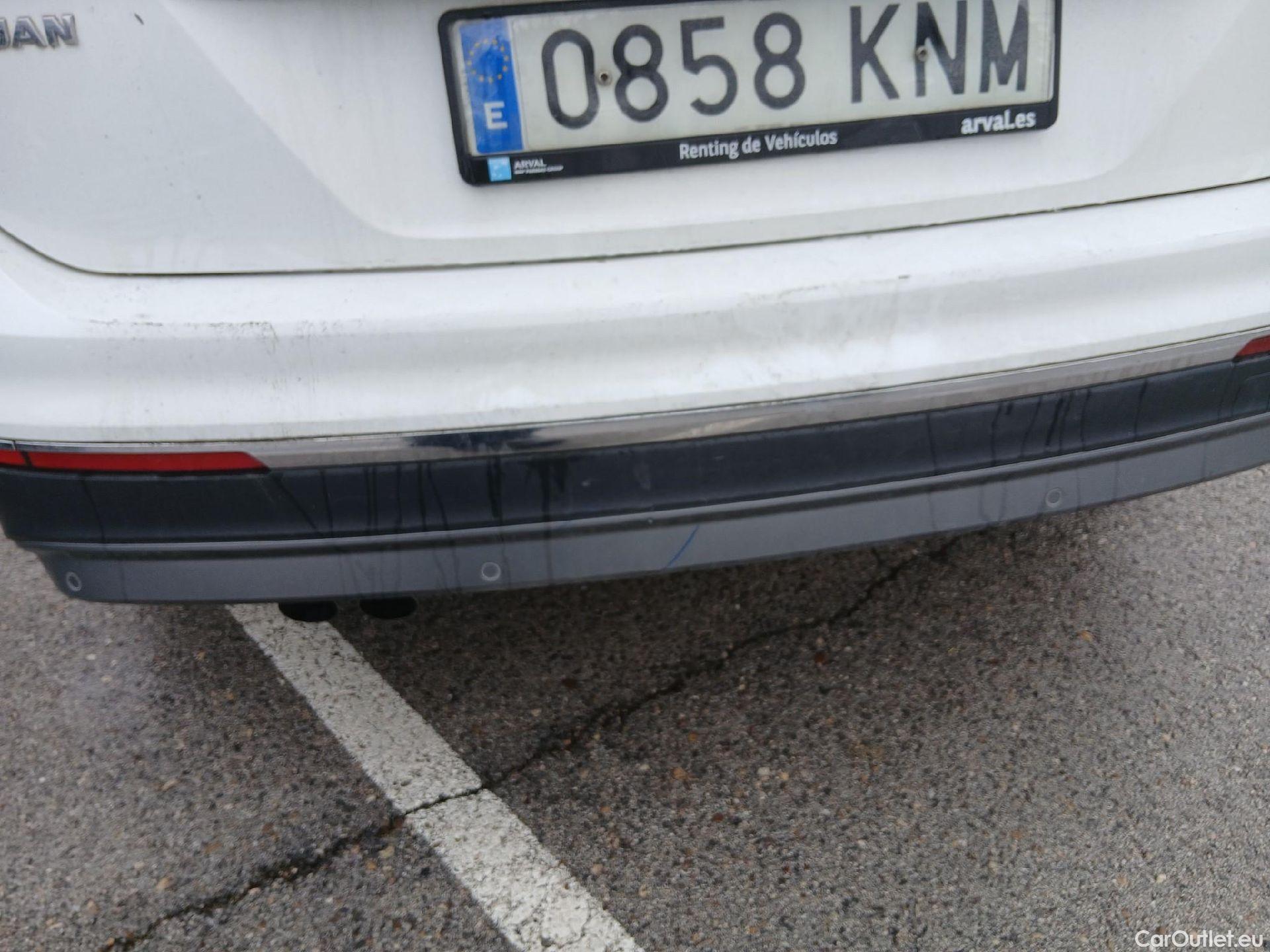  Volkswagen  Tiguan VOLKSWAGEN  / 2016 / 5P / todoterreno Sport 2.0 TDI 110kW (150CV) DSG #19