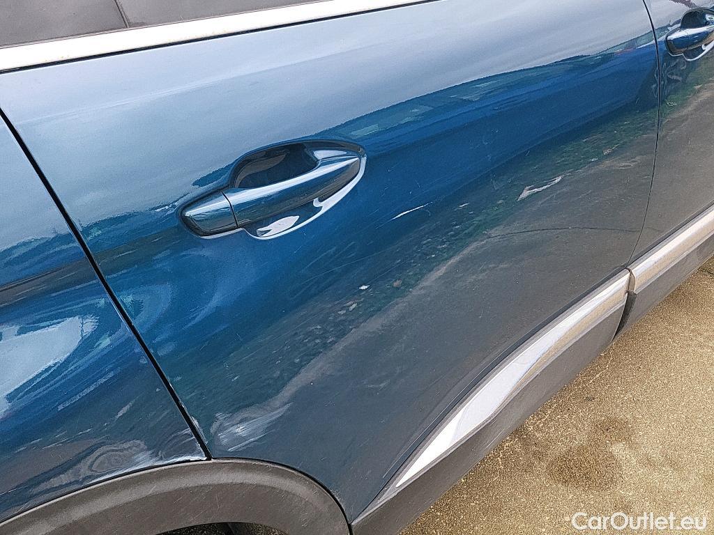  Peugeot  5008 PEUGEOT  / 2020 / 5P / todoterreno 2.0 BlueHDi 133kW S&S GT EAT8 #14