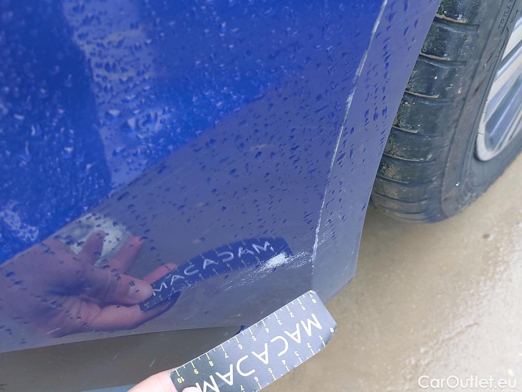  Renault  Megane RENAULT Mégane / 2020 / 5P / berlina con portón Zen Blue dCi 85 kW (115CV) EDC #22