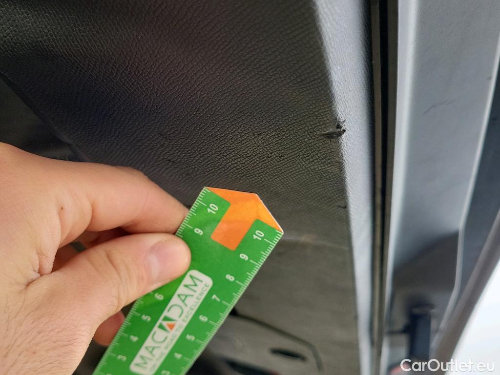  Peugeot  5008 PEUGEOT  / 2020 / 5P / todoterreno 2.0 BlueHDi 133kW S&S GT EAT8 #20