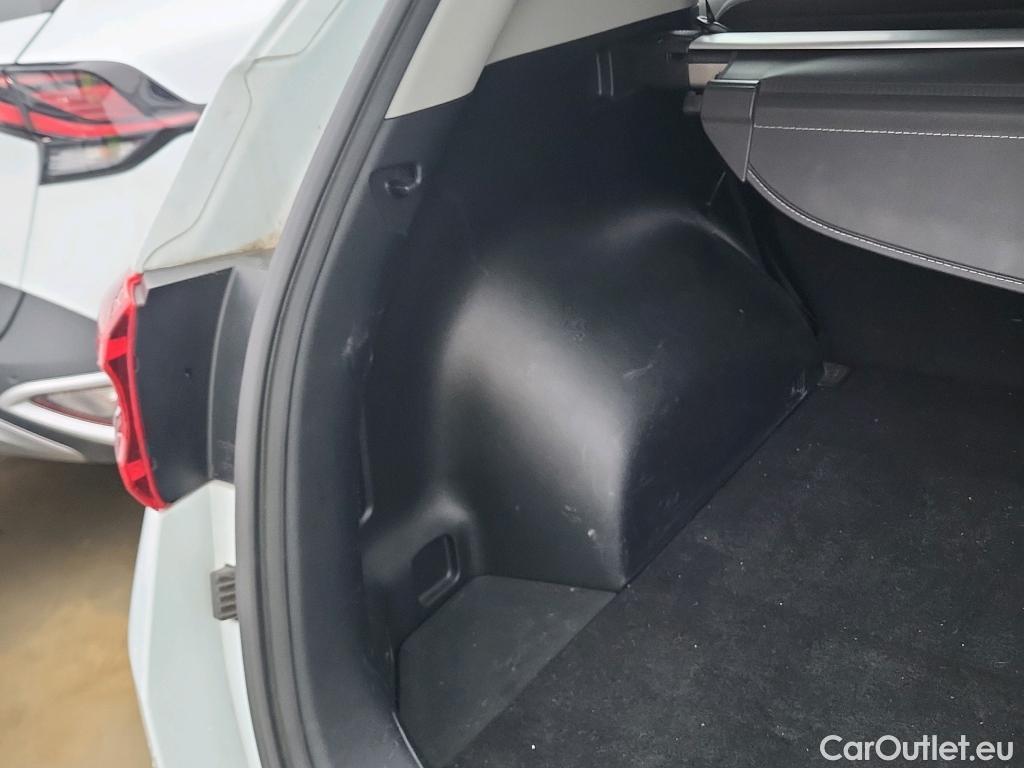  KIA  Sportage KIA  / 2018 / 5P / todoterreno 1.6 MHEV Business 85kW (115CV) 4x2 #8