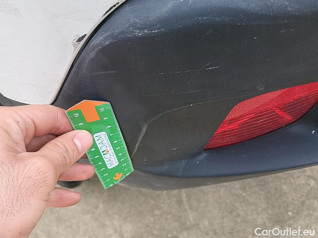  Peugeot  2008 PEUGEOT  / 2019 / 5P / todoterreno Active Puretech 100 S&S BVM6 #15