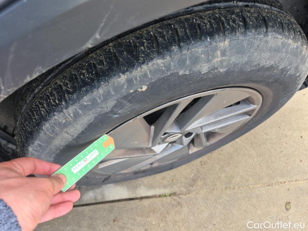  Nissan  Qashqai NISSAN  / 2021 / 5P / todoterreno DIG-T 116kW (158CV) mHEV Xtronic Acenta (AC) #16