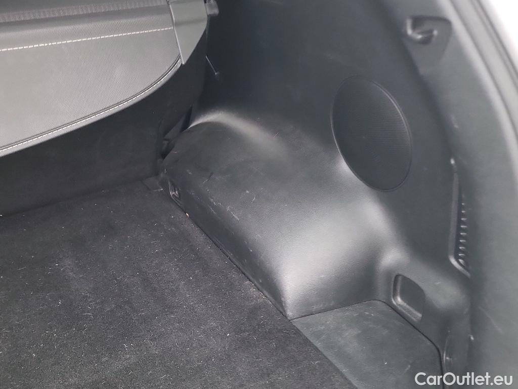  KIA  Sportage KIA  / 2018 / 5P / todoterreno 1.6 MHEV Business 85kW (115CV) 4x2 #10