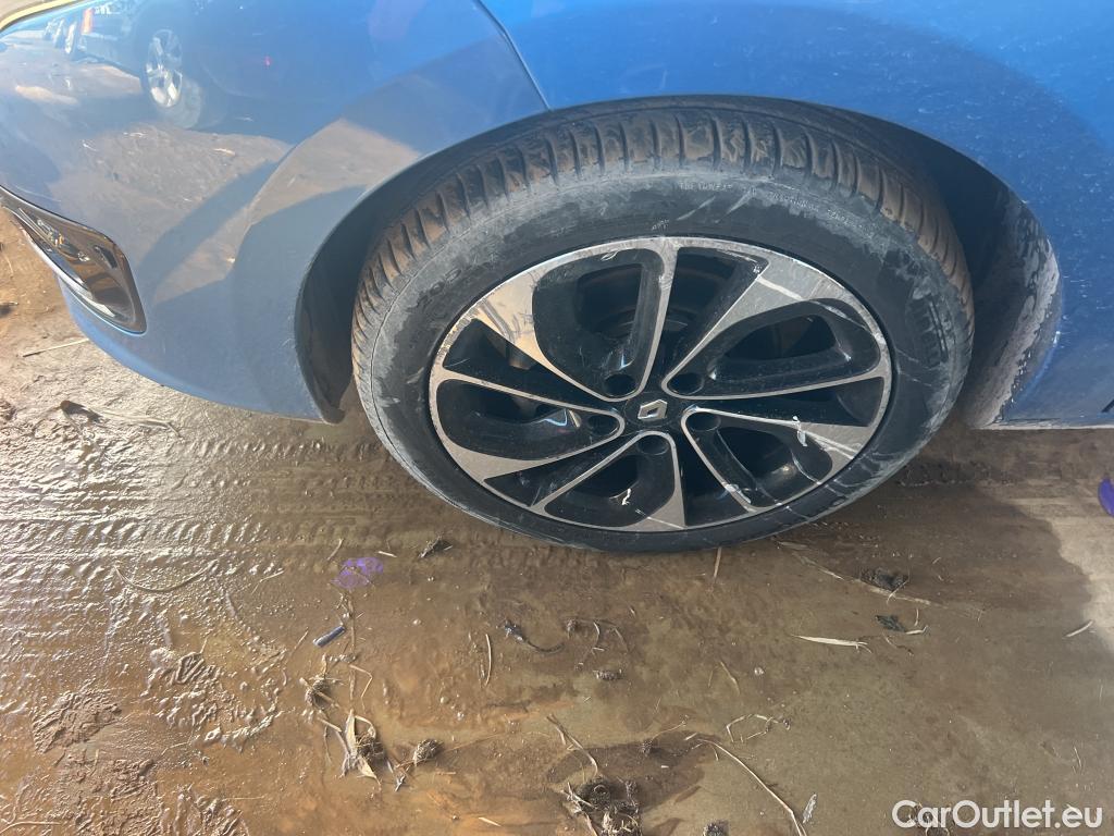  Renault  Megane RENAULT MÉGANE 5p 3G familiar Sp. Tou. Bose Energy dCi 130 S&S Euro 6 #3