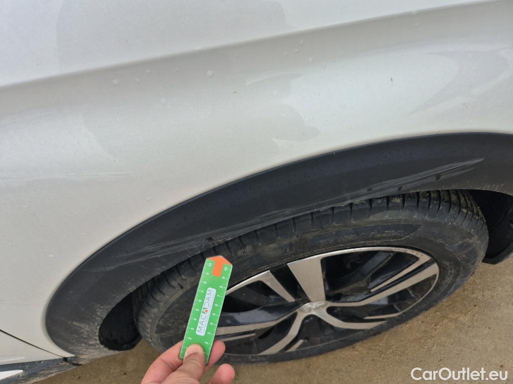  Peugeot  3008 PEUGEOT  Hybrid / 2020 / 5P / todoterreno 225 e-EAT8 GT #11