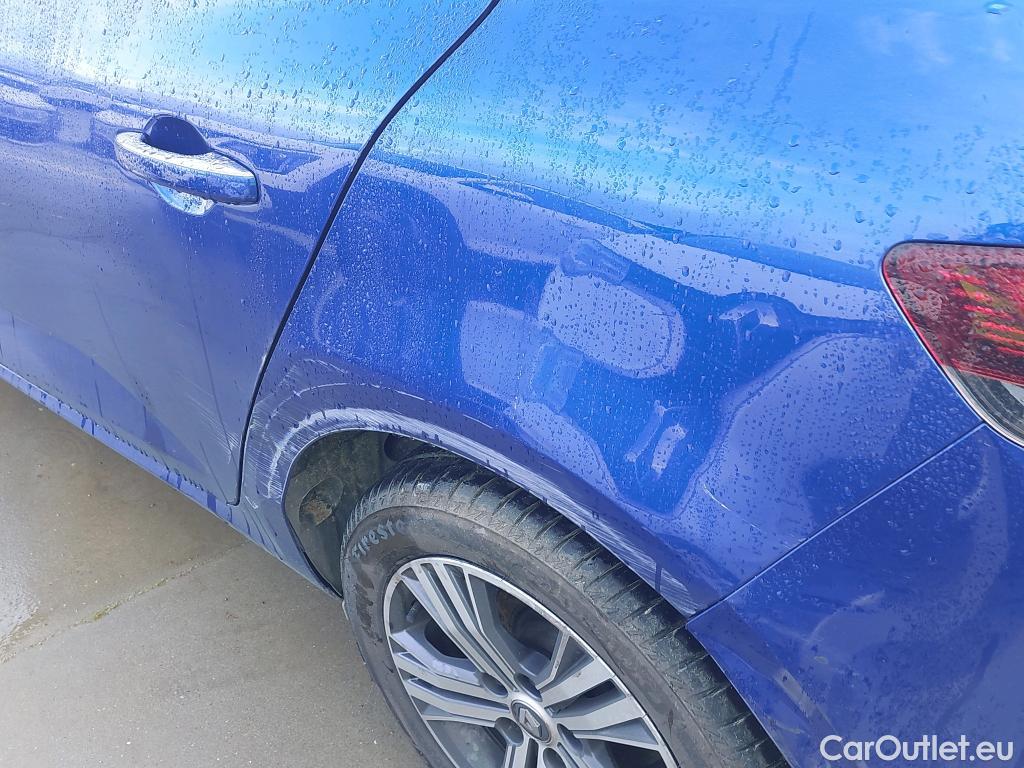  Renault  Megane RENAULT Mégane / 2020 / 5P / berlina con portón Zen Blue dCi 85 kW (115CV) EDC #3