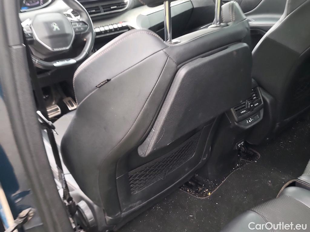  Peugeot  5008 PEUGEOT  / 2020 / 5P / todoterreno 2.0 BlueHDi 133kW S&S GT EAT8 #32