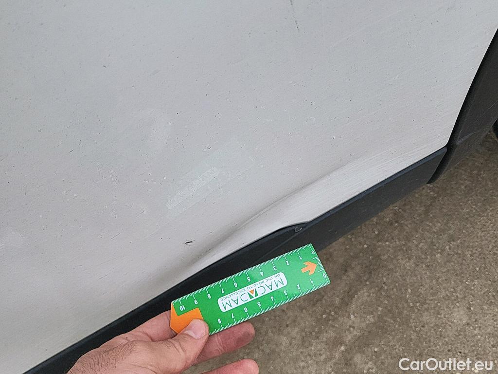  Peugeot  2008 PEUGEOT  / 2019 / 5P / todoterreno Active Puretech 100 S&S BVM6 #7