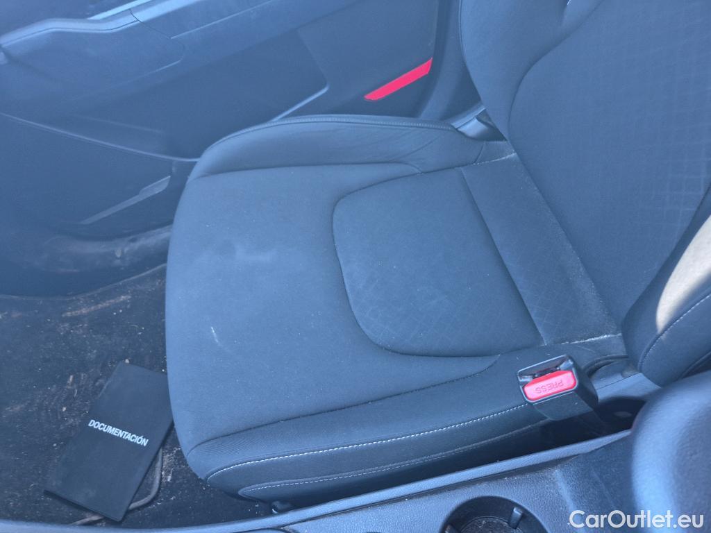  KIA  Sportage KIA  / 2022 / 5P / todoterreno 1.6 CRDi 85kW (115CV) Concept 4X2 #31