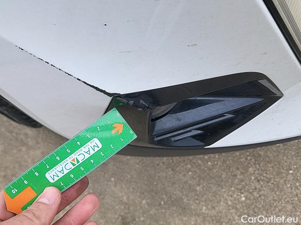  Peugeot  2008 PEUGEOT  / 2019 / 5P / todoterreno Active Puretech 100 S&S BVM6 #17