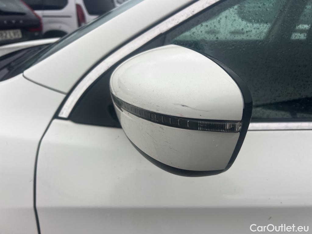  Nissan  Qashqai NISSAN  / 2017 / 5P / todoterreno dCi 85 kW (115 CV) E6D DCT ACENTA #39