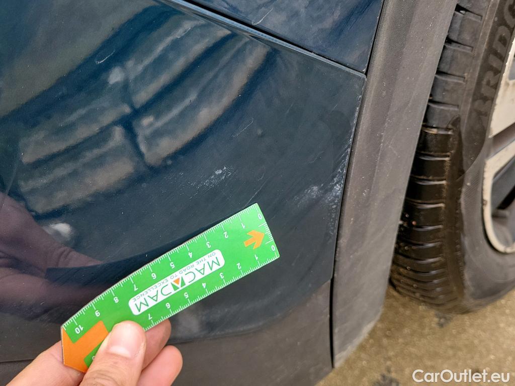  Peugeot  5008 PEUGEOT  / 2020 / 5P / todoterreno 2.0 BlueHDi 133kW S&S GT EAT8 #31