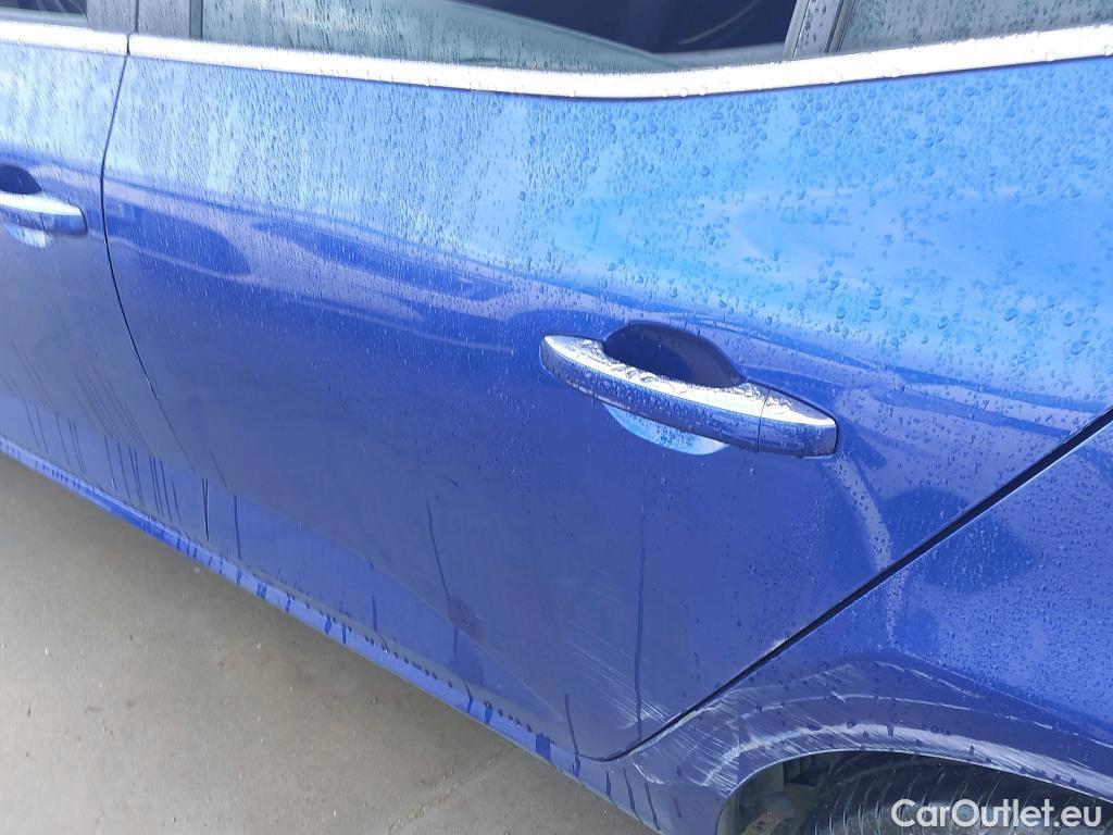  Renault  Megane RENAULT Mégane / 2020 / 5P / berlina con portón Zen Blue dCi 85 kW (115CV) EDC #10