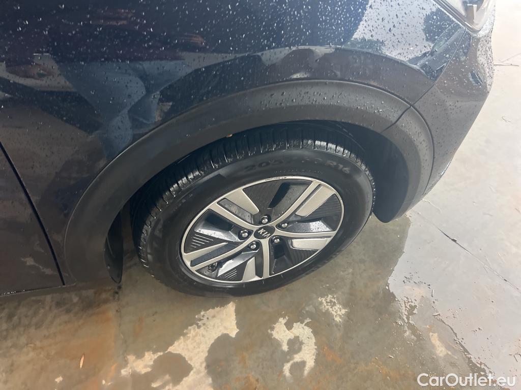  KIA  Niro KIA  1.6 GDi PHEV 104kW (141CV) Drive (AC) #4