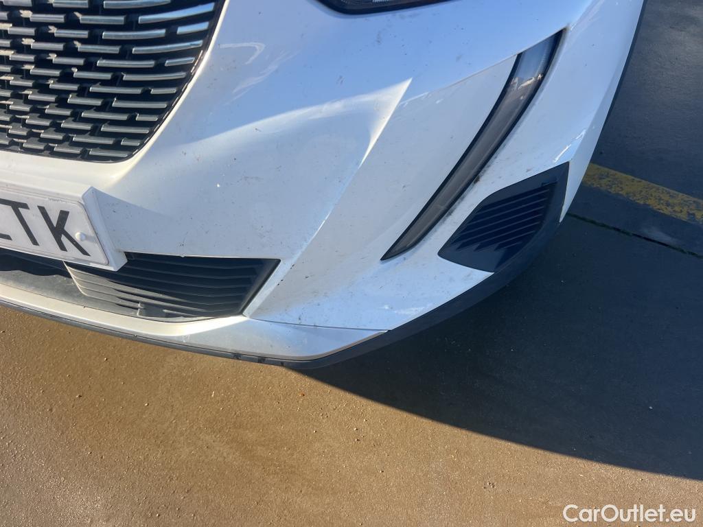  Peugeot  2008 PEUGEOT  / 2019 / 5P / todoterreno Allure BlueHDI 81kW (110CV) #16