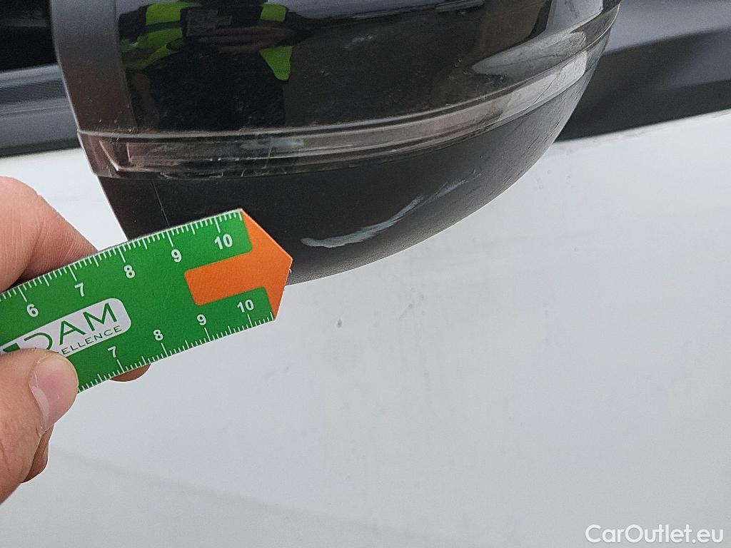  Peugeot  2008 PEUGEOT  / 2019 / 5P / todoterreno Active Puretech 100 S&S BVM6 #21