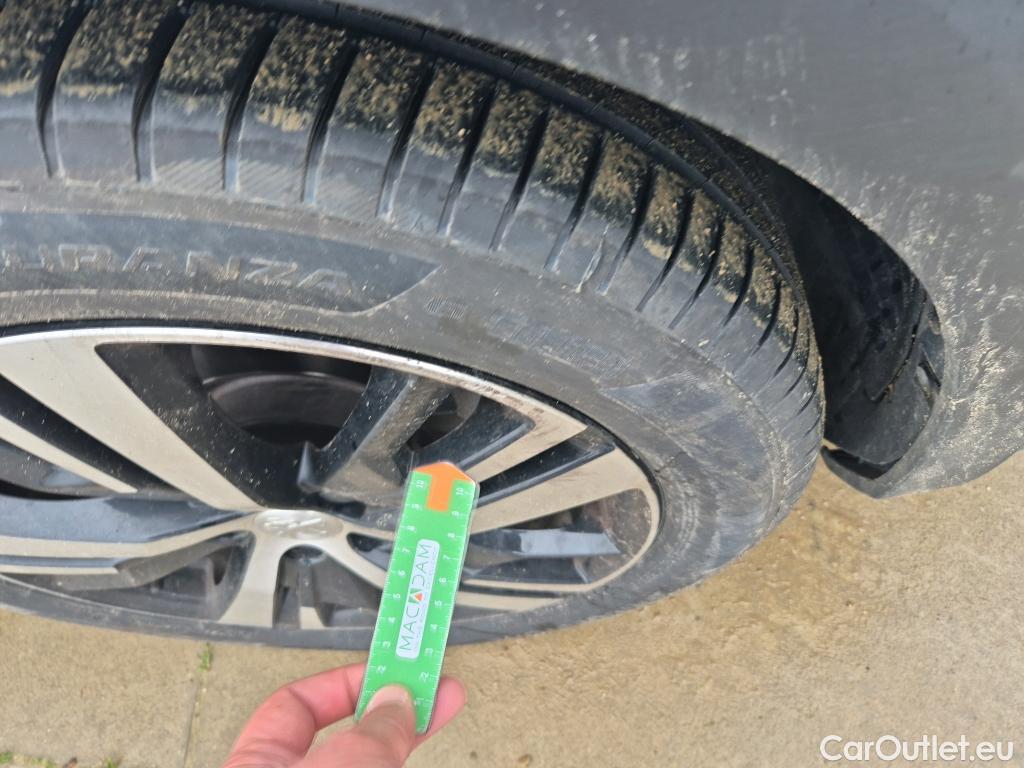  Peugeot  3008 PEUGEOT  Hybrid / 2020 / 5P / todoterreno 225 e-EAT8 GT #5