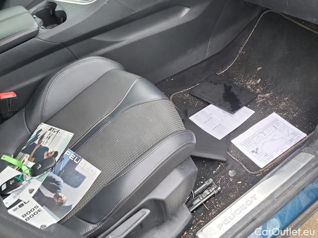  Peugeot  5008 PEUGEOT  / 2020 / 5P / todoterreno 2.0 BlueHDi 133kW S&S GT EAT8 #18