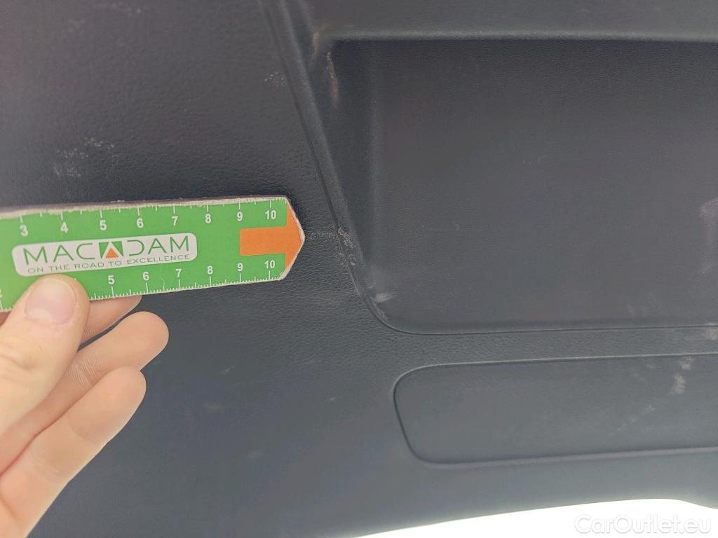  Audi  Q2 AUDI  / 2016 / 5P / todoterreno Design 30 TFSI 85kW (116CV) #3