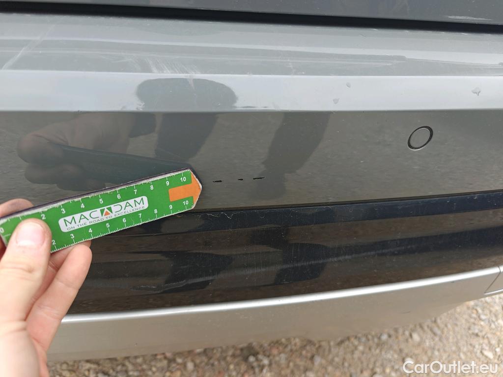  Audi  Q2 AUDI  / 2016 / 5P / todoterreno Design 35 TFSI 110kW (150CV) S tronic #24