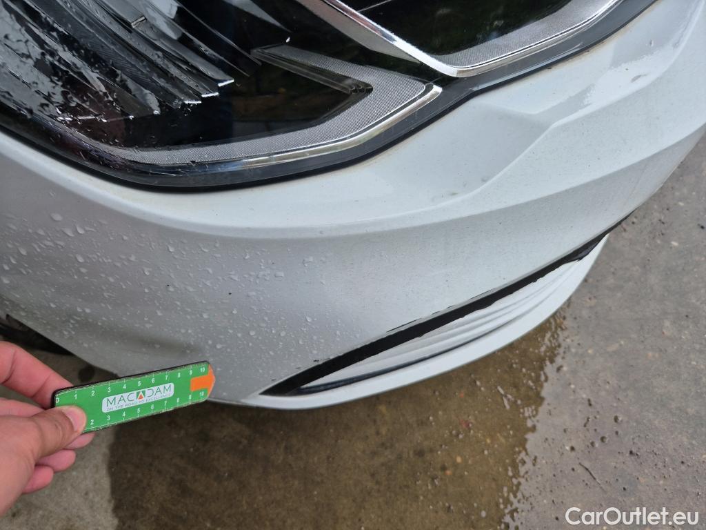  Volkswagen  Golf  VOLKSWAGEN / 2020 / 5P / berlina con portón 2.0 TDI 85kW (115CV) #4