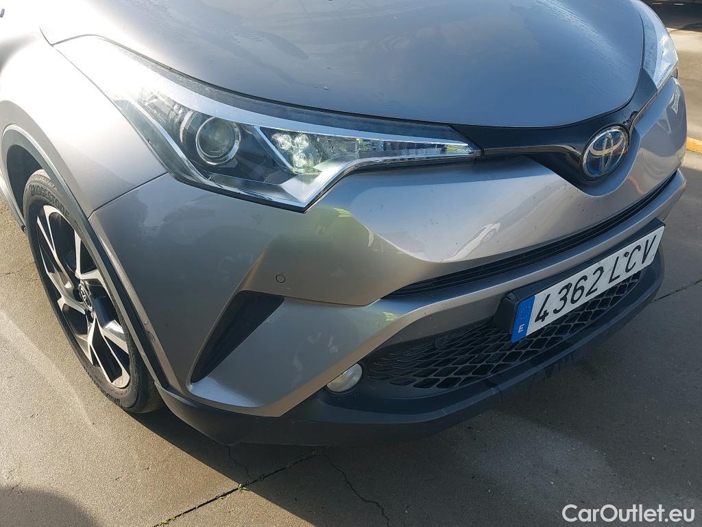  Toyota  C-HR TOYOTA  / 2016 / 5P / todoterreno 1.8 125H Advance (CX) #3